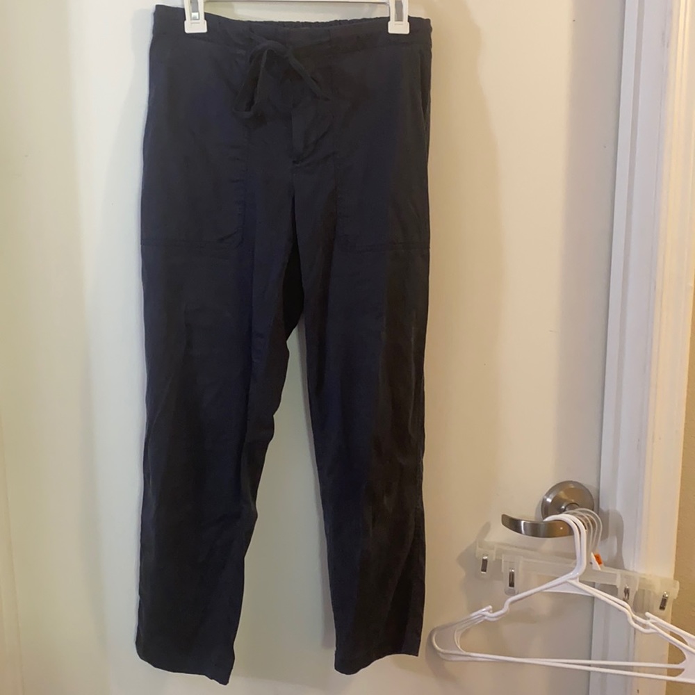 Lou and grey pants